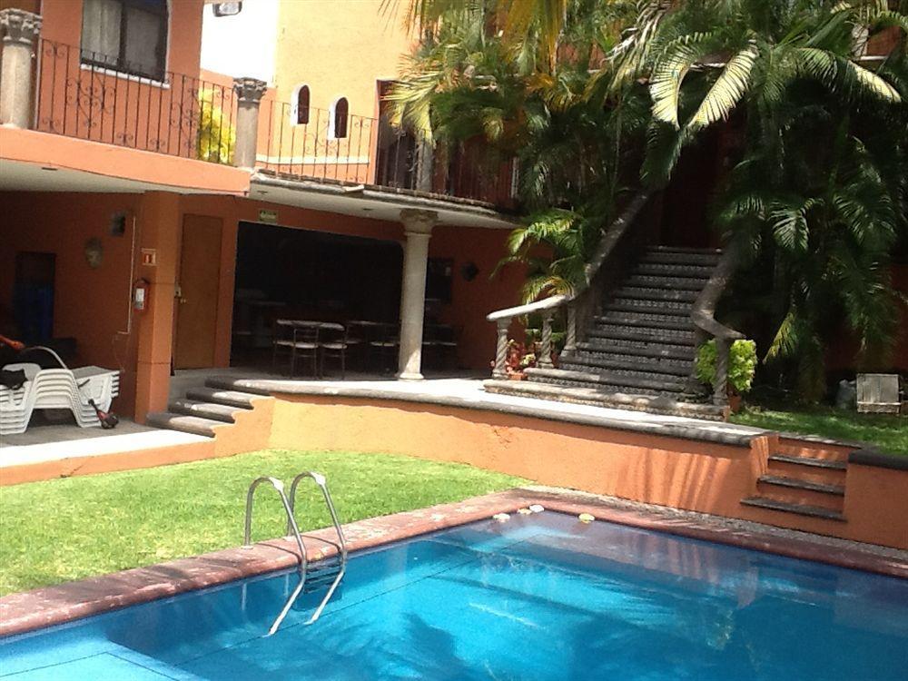 Oyo Posada Cocos Cuernavaca Exterior photo
